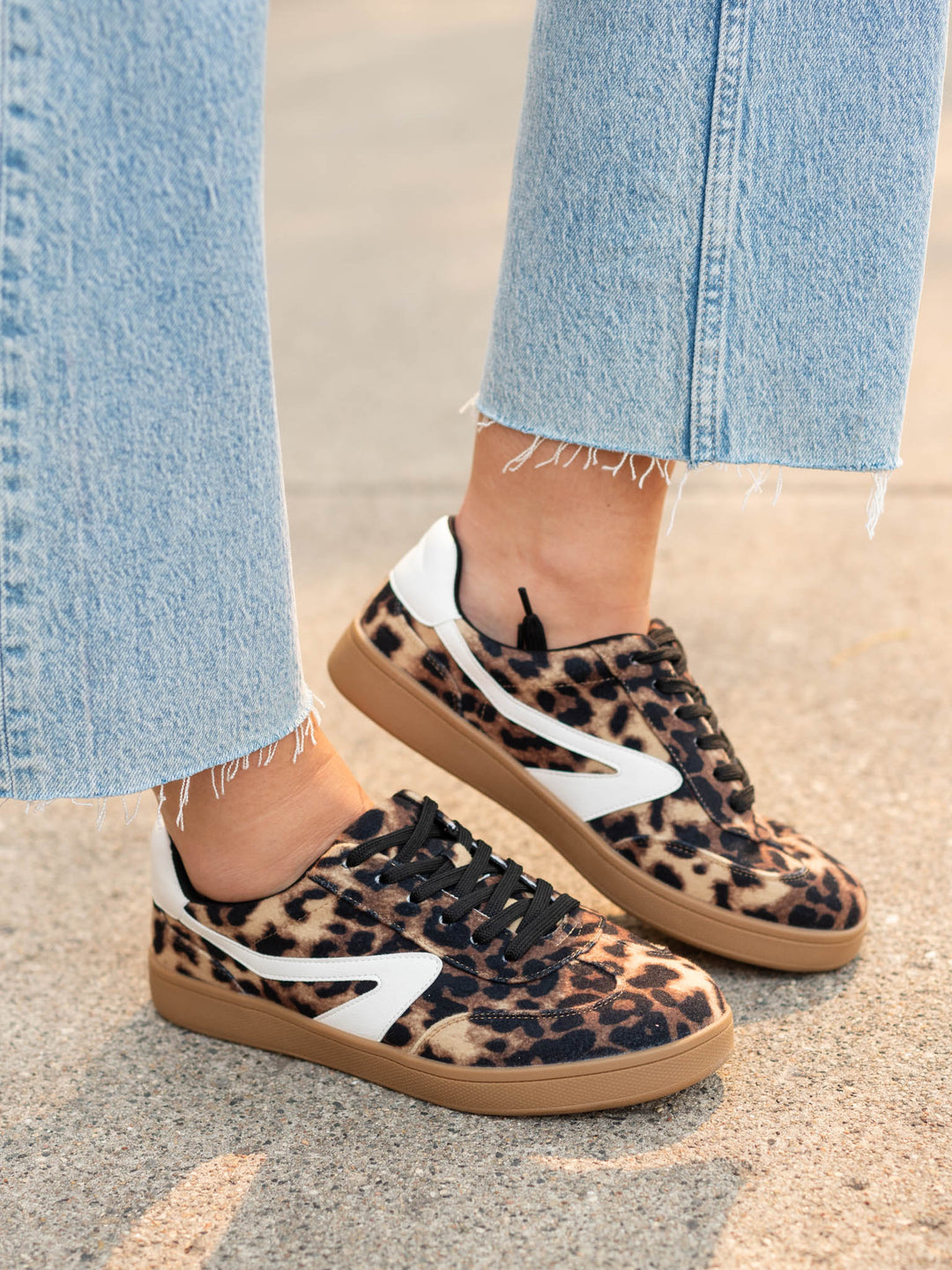 Dolce Vita Voyage Sneaker - LeopardSneakers