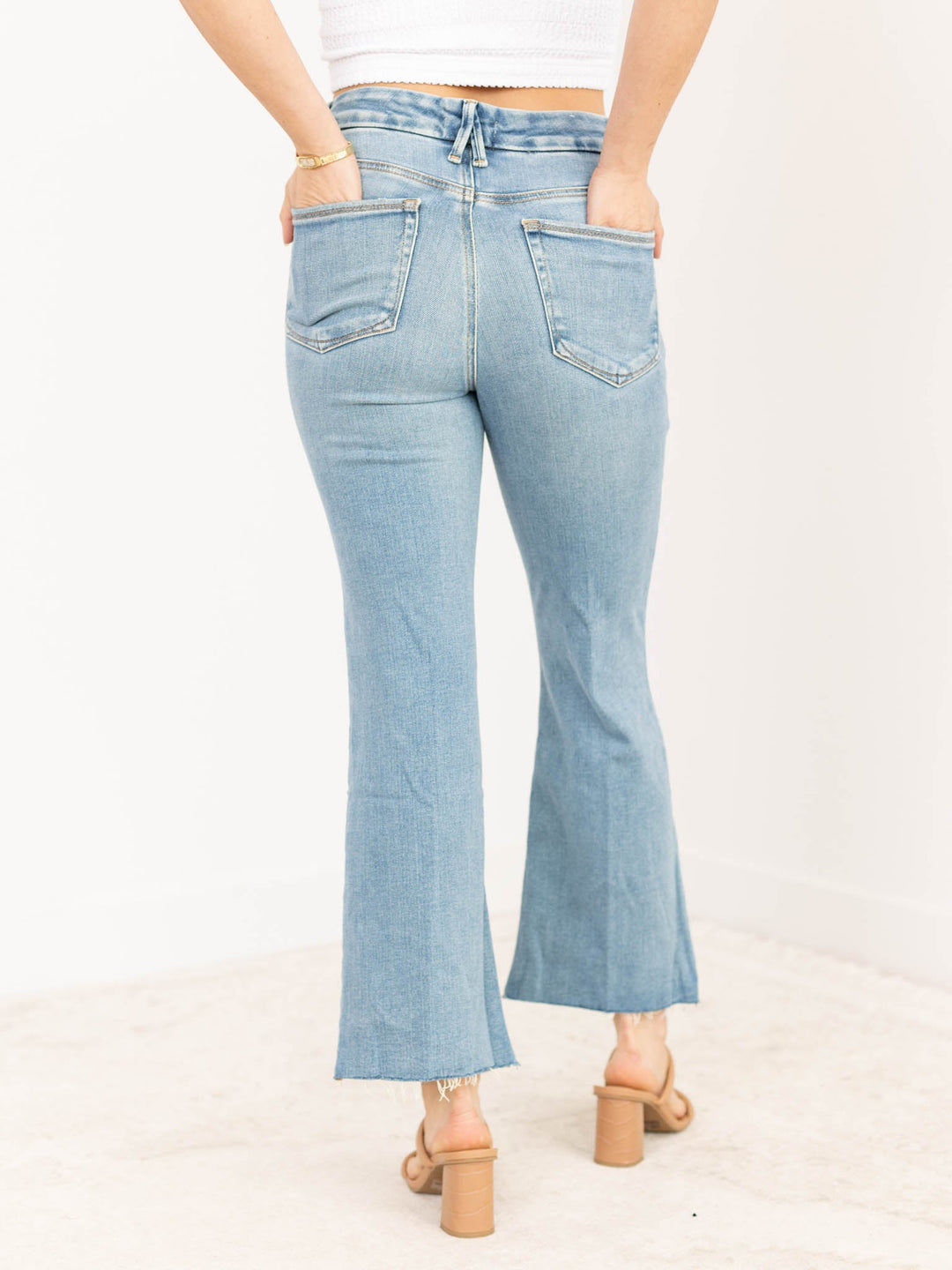 Good American Good Legs Indigo Crop Mini BootDenim jeans