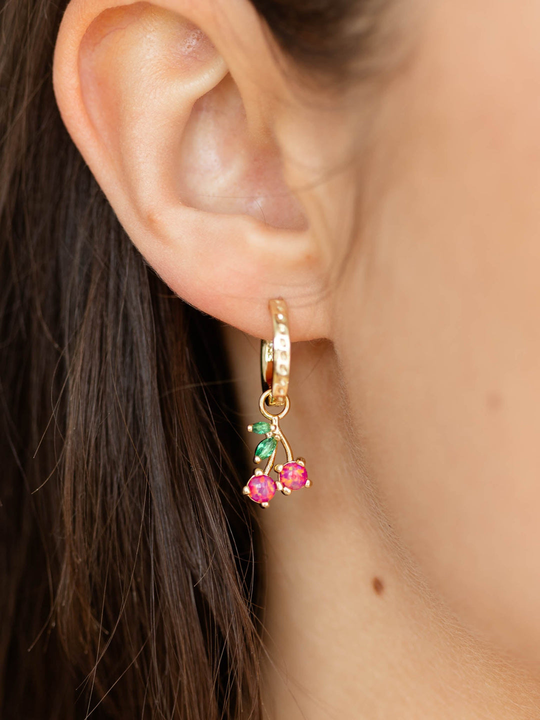 Kendra Scott Cherry HuggiesPremium earring