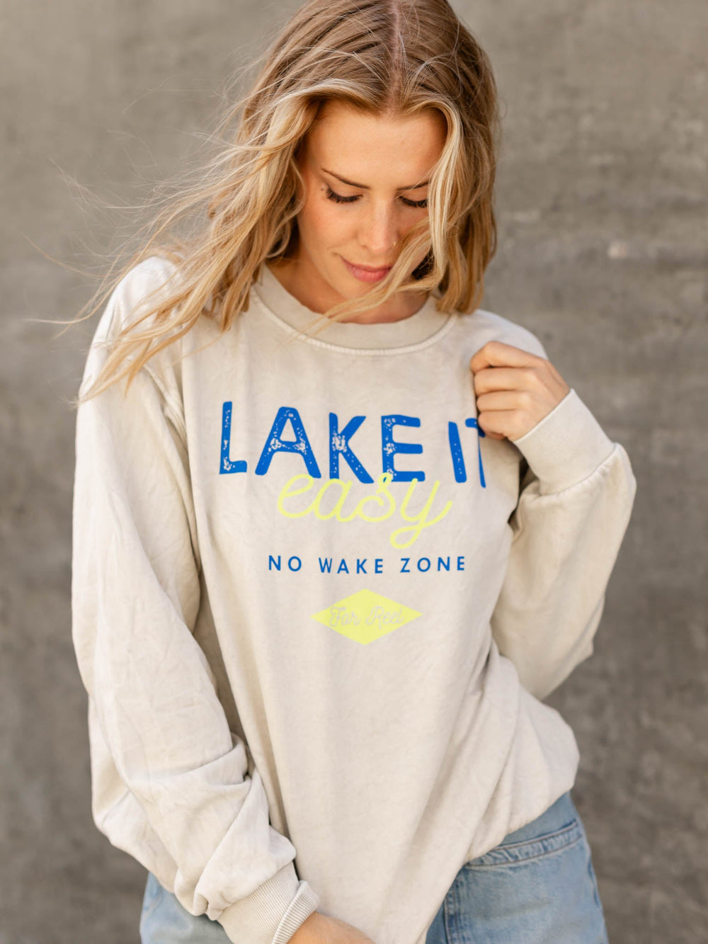 Lake It Easy Mineral Graphic SweatshirtsScreen tees