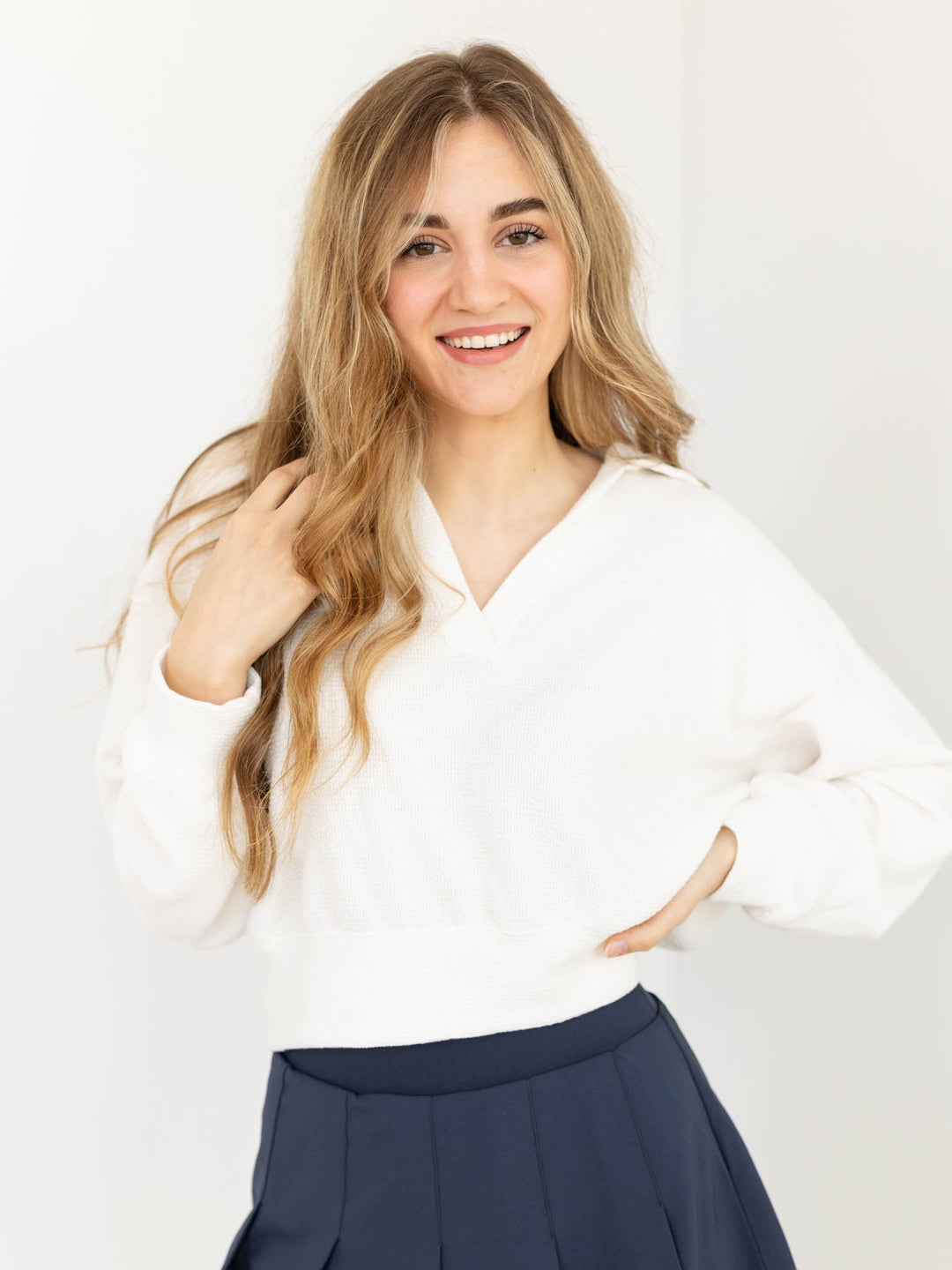 Long Sleeve Collared Crop TopKnit tops