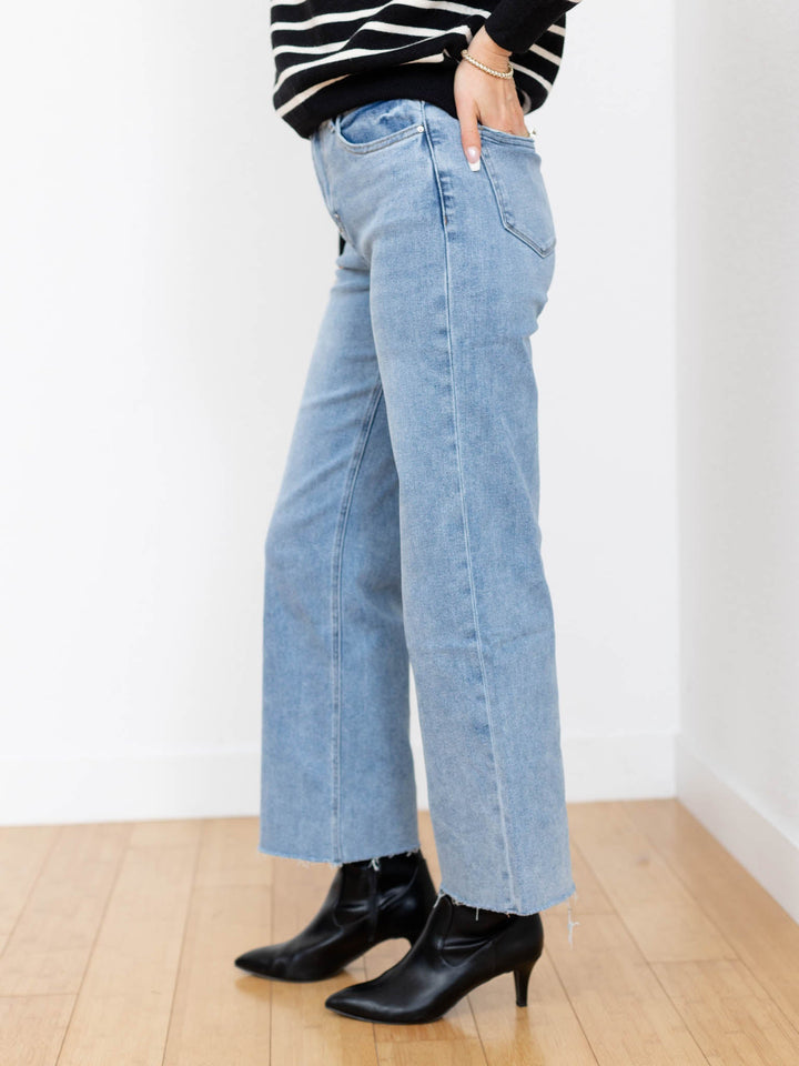 vintage light wash wide leg denim jeans