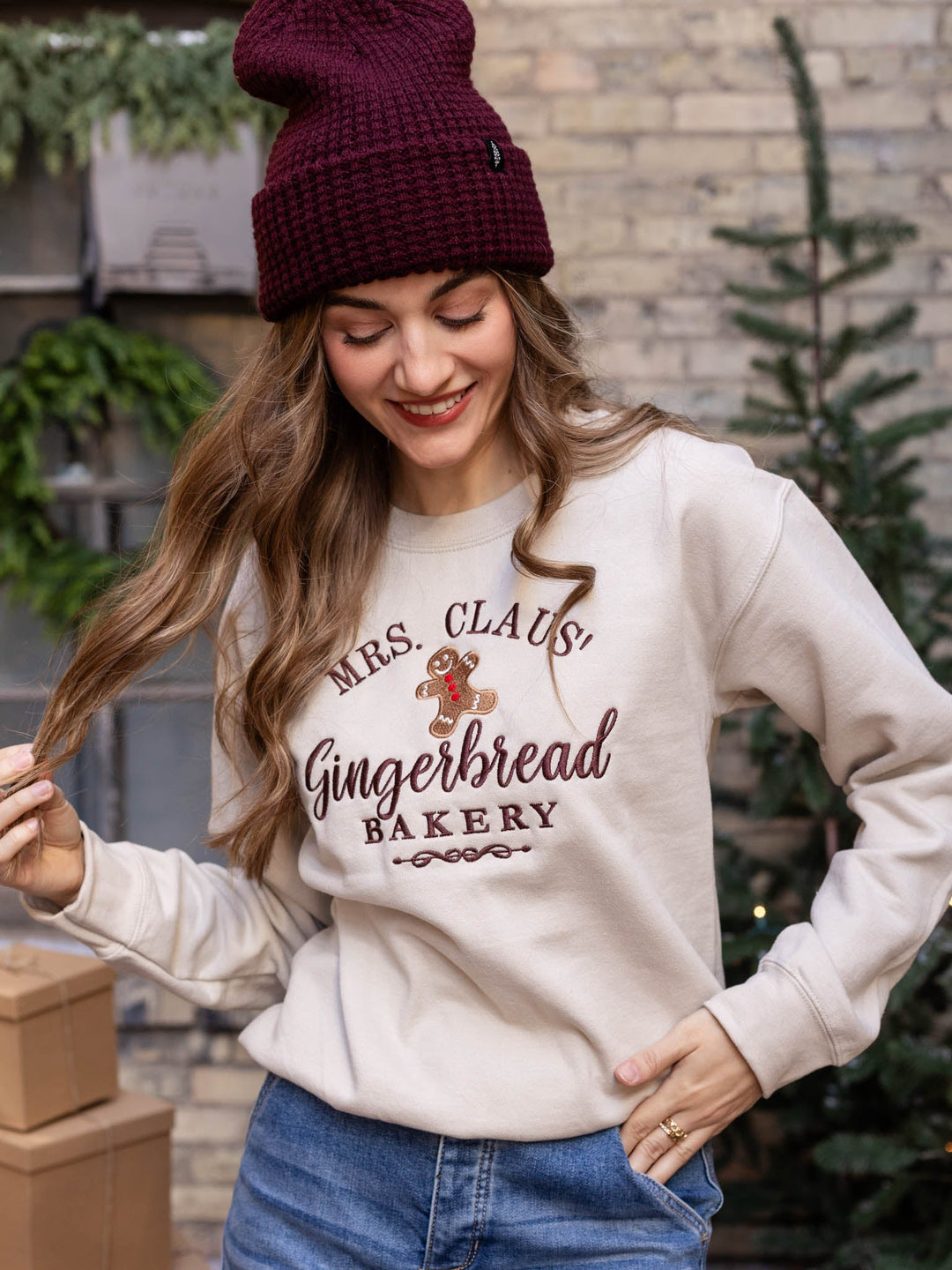 Mrs.Claus' Gingerbread Bakery CrewScreen tees