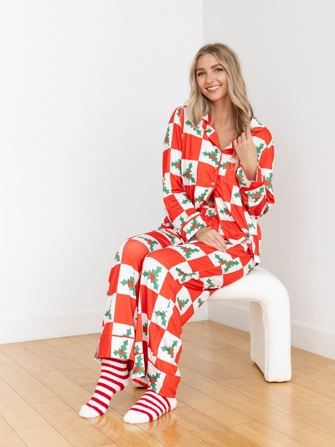 red and white checkered mistletoe pj set