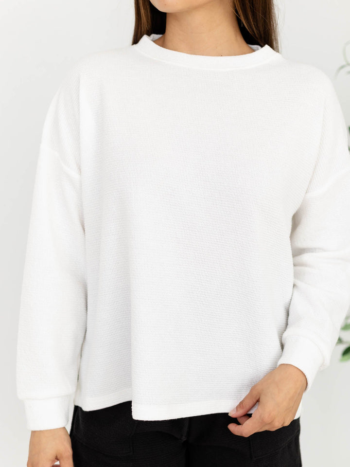 Round Neck Long Sleeve Cloudy Knit TopKnit tops