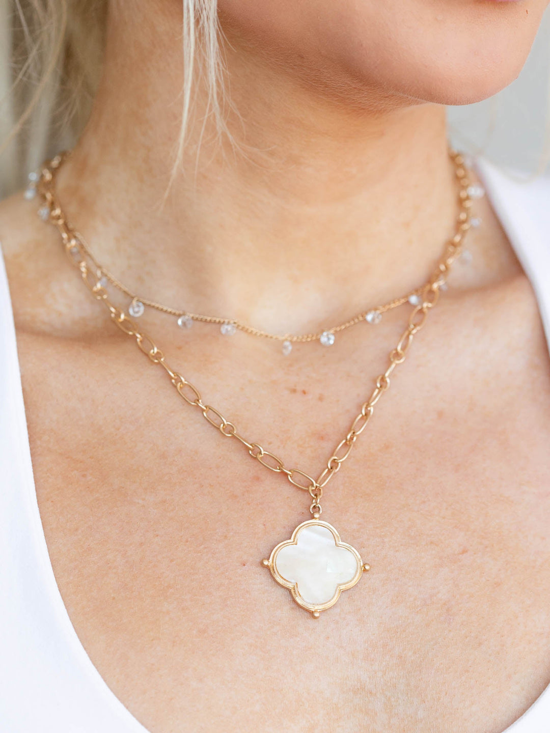 Shell Paper Quatrefoil NecklaceNecklace