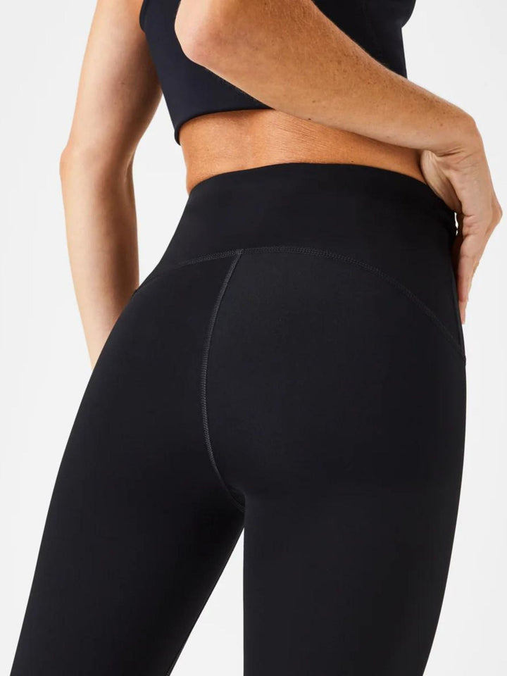 SPANX 7/8 Booty Boost LeggingAthleisure